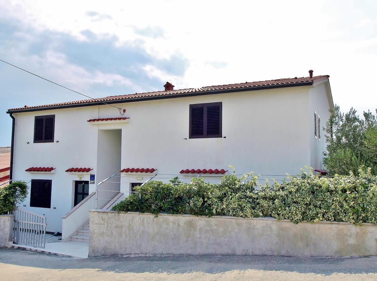 Apartments Eufemija Раб Екстериор снимка