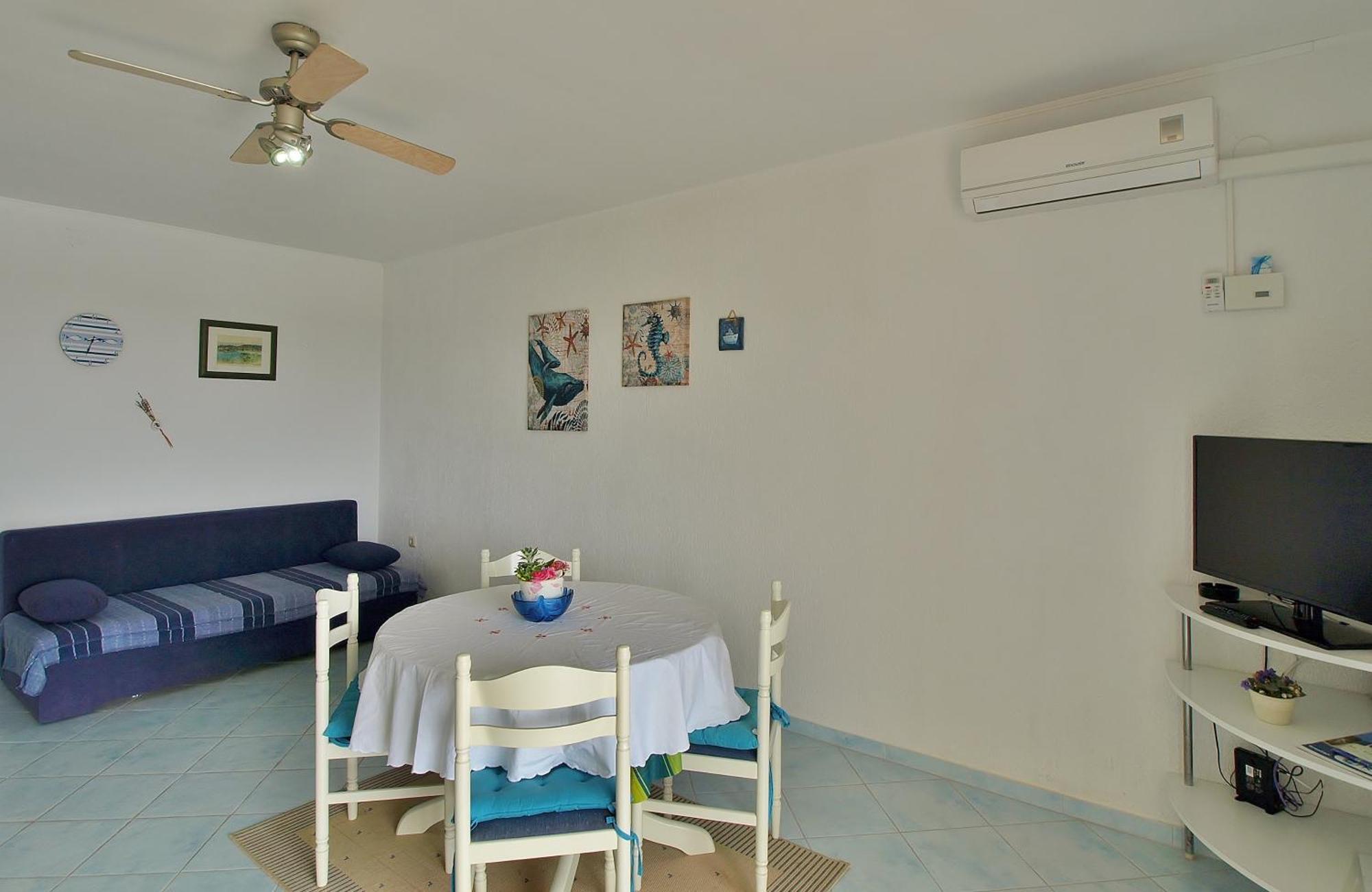 Apartments Eufemija Раб Екстериор снимка
